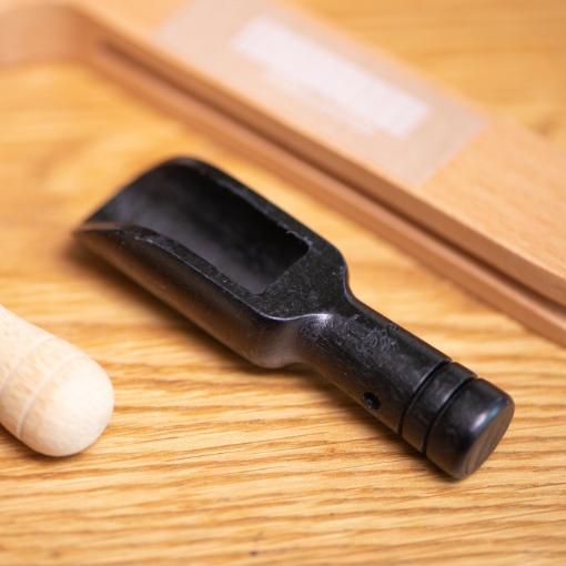 صورة ٦ مغرفات بهارات خشبية سوداء من البامبو